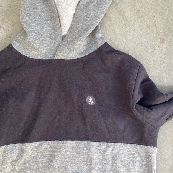 VOLCOM HOODIE - Picture 2 of 6